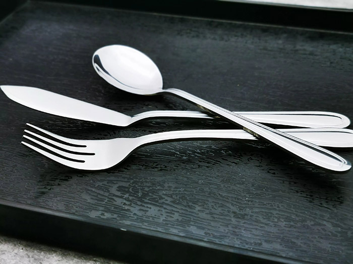 Stainless steel tableware